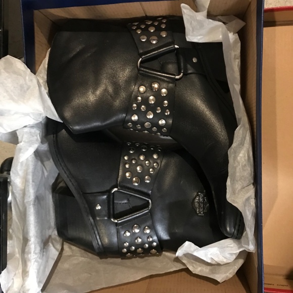 Harley-Davidson Studded Leather Moto Booties Women's Size 5.5 Black Pointy Toe - Picture 3 of 7